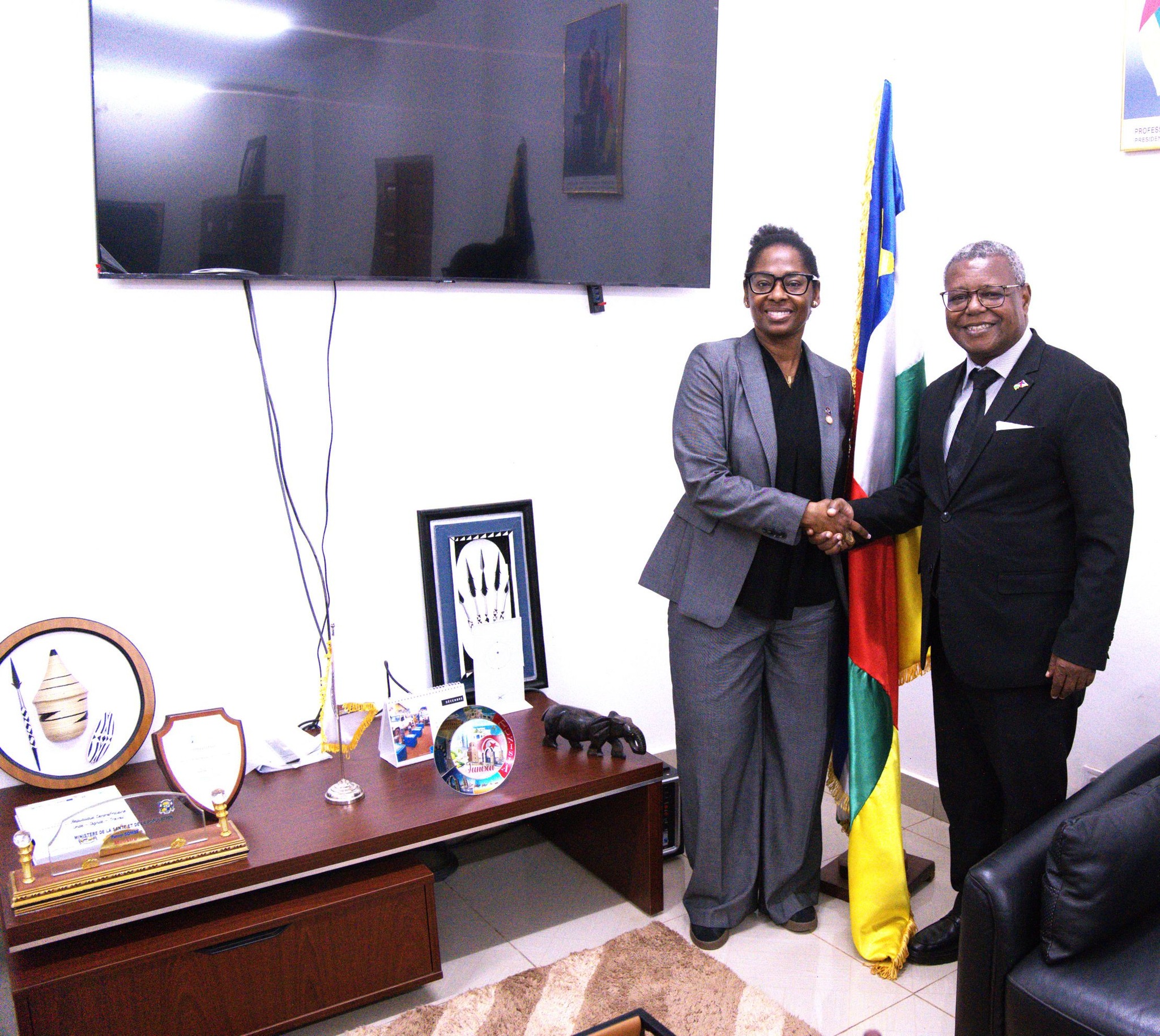 𝗗𝗿 𝗕𝗘́𝗟𝗜𝗭𝗔𝗜𝗥𝗘, 𝗻𝗼𝘂𝘃𝗲𝗹𝗹𝗲 𝗥𝗲𝗽𝗿𝗲́𝘀𝗲𝗻𝘁𝗮𝗻𝘁𝗲 𝗱𝗲 𝗹’𝗢𝗠𝗦, 𝘀’𝗲𝗻𝗴𝗮𝗴𝗲 𝗮̀ 𝗿𝗲𝗻𝗳𝗼𝗿𝗰𝗲𝗿 𝗹𝗲𝘀 𝘀𝘆𝘀𝘁𝗲̀𝗺𝗲𝘀 𝗱𝗲 𝘀𝗮𝗻𝘁𝗲́ 𝗲𝗻 𝗖𝗲𝗻𝘁𝗿𝗮𝗳𝗿𝗶𝗾𝘂𝗲