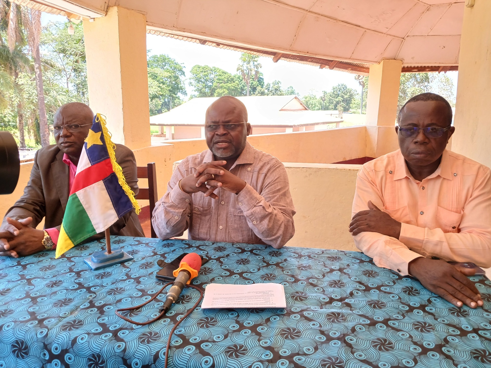 LANCEMENT OFFICIEL DES ACTIVITÉS DE RENFORCEMENT DE LA VACCINATION DE ROUTINE ET DE L’ENGAGEMENT COMMUNAUTAIRE DANS LA REGION SANITAIRE N°5.