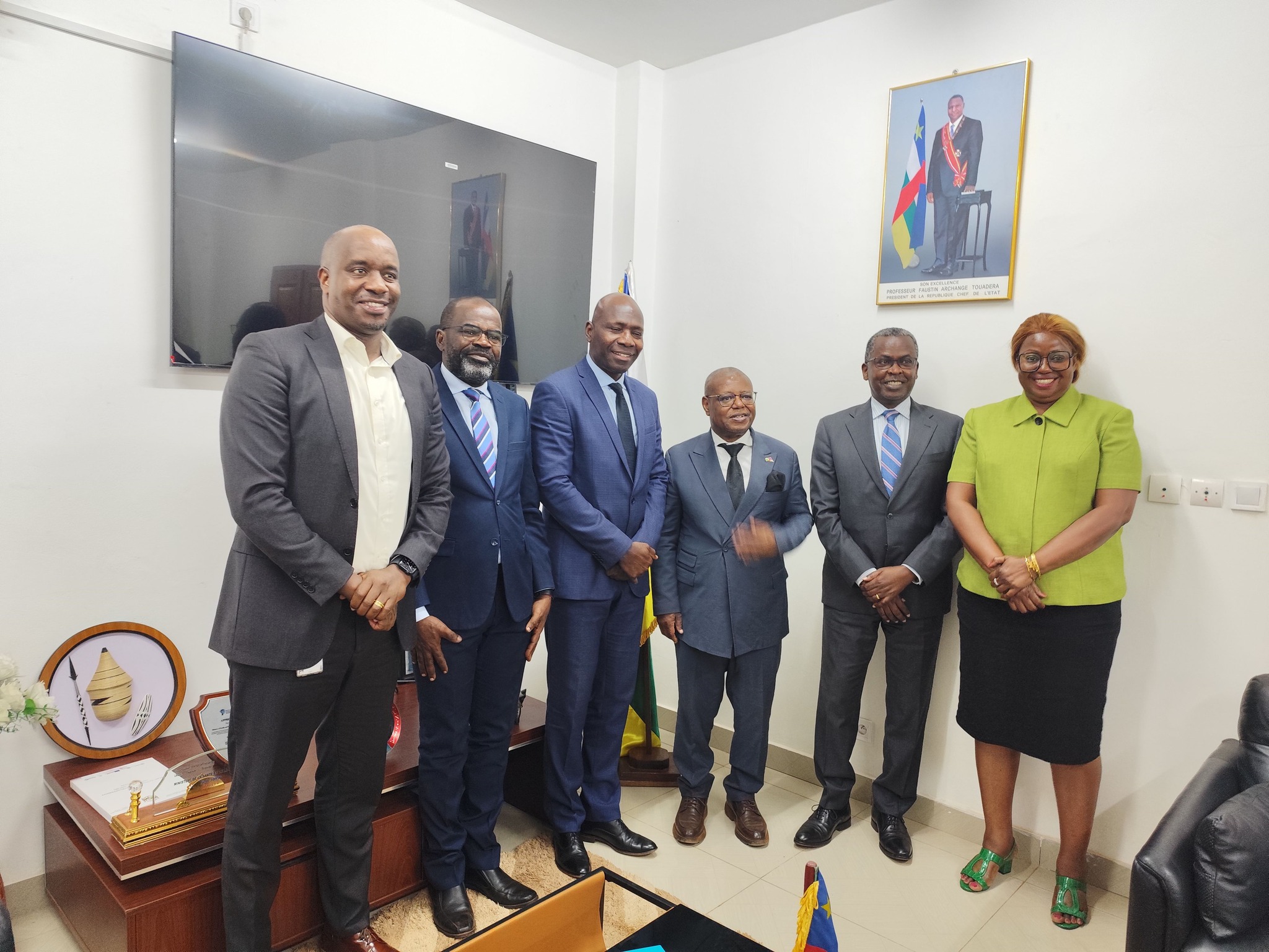 𝗔𝘂𝗱𝗶𝗲𝗻𝗰𝗲 𝗲𝗻𝘁𝗿𝗲 𝗹𝗲 𝗠𝗶𝗻𝗶𝘀𝘁𝗿𝗲 𝗱𝗲 𝗹𝗮 𝗦𝗮𝗻𝘁𝗲́ 𝗲𝘁 𝗹𝗮 𝗱𝗲́𝗹𝗲́𝗴𝗮𝘁𝗶𝗼𝗻 𝗱𝗲 𝗹𝗮 𝗕𝗮𝗻𝗾𝘂𝗲_𝗠𝗼𝗻𝗱𝗶𝗮𝗹𝗲.